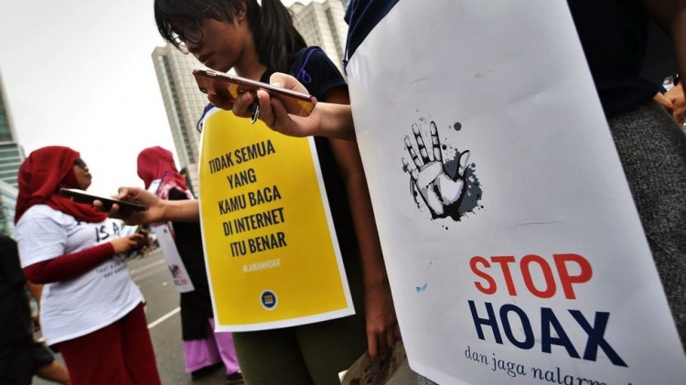 Round Up: Perang Melawan Hoaks Round Up: Perang Melawan Hoaks